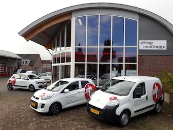 AutoFirst - Hoogsteder B.V. - Garage in Oosterhout