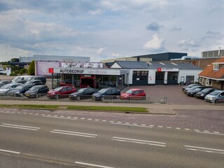 Autobedrijf van Brenk