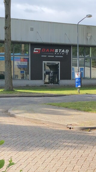 Damstad Auto's