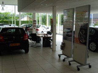 Scherpenisse auto`s bv