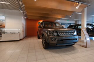 Jaguar en Land Rover-dealer Stern in Purmerend
