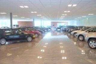 Broekhuis Volvo Houten