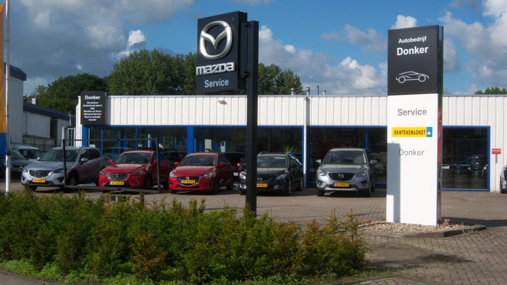 Mazda Donker