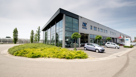 dealer image