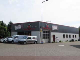 Autobedrijf B. Hendriksen B.V.