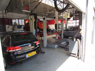 Autobedrijf Van Dijk