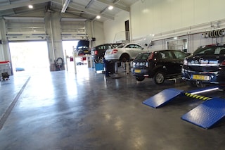 Autobedrijf Dekker