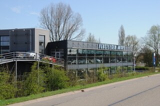Versteegen Auto's B.V.