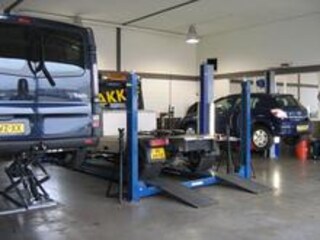 Veth en Kaptein Auto's