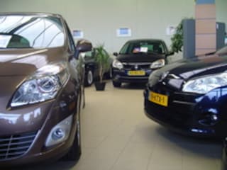 Dijkwel Auto Shopping Centre