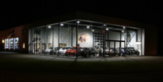 Garage van Bakel