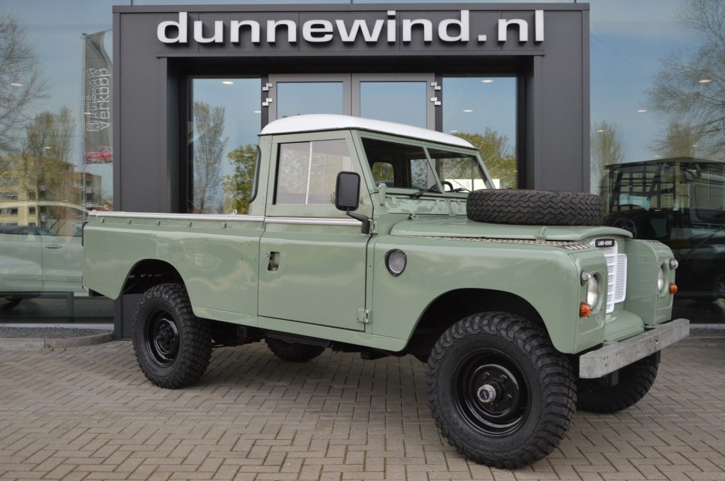 Detecteerbaar Hilarisch leef ermee Land Rover 109 Diesel [89-YD-77] | AutoTrack.nl