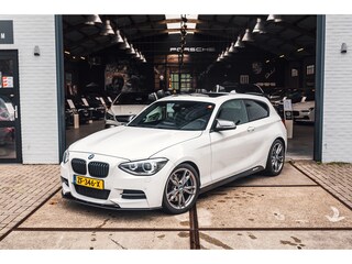 BMW 1-Serie M135i High Executive * M-Sport * Navigatie * 18 inch lm *handgeschakeld*