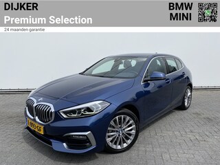 BMW 1-Serie 118i High Executive Luxury Line | Sportstoelen | Stoelverwarming | Park Distance Control voor/achter |