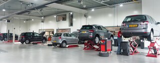 Auto & Service