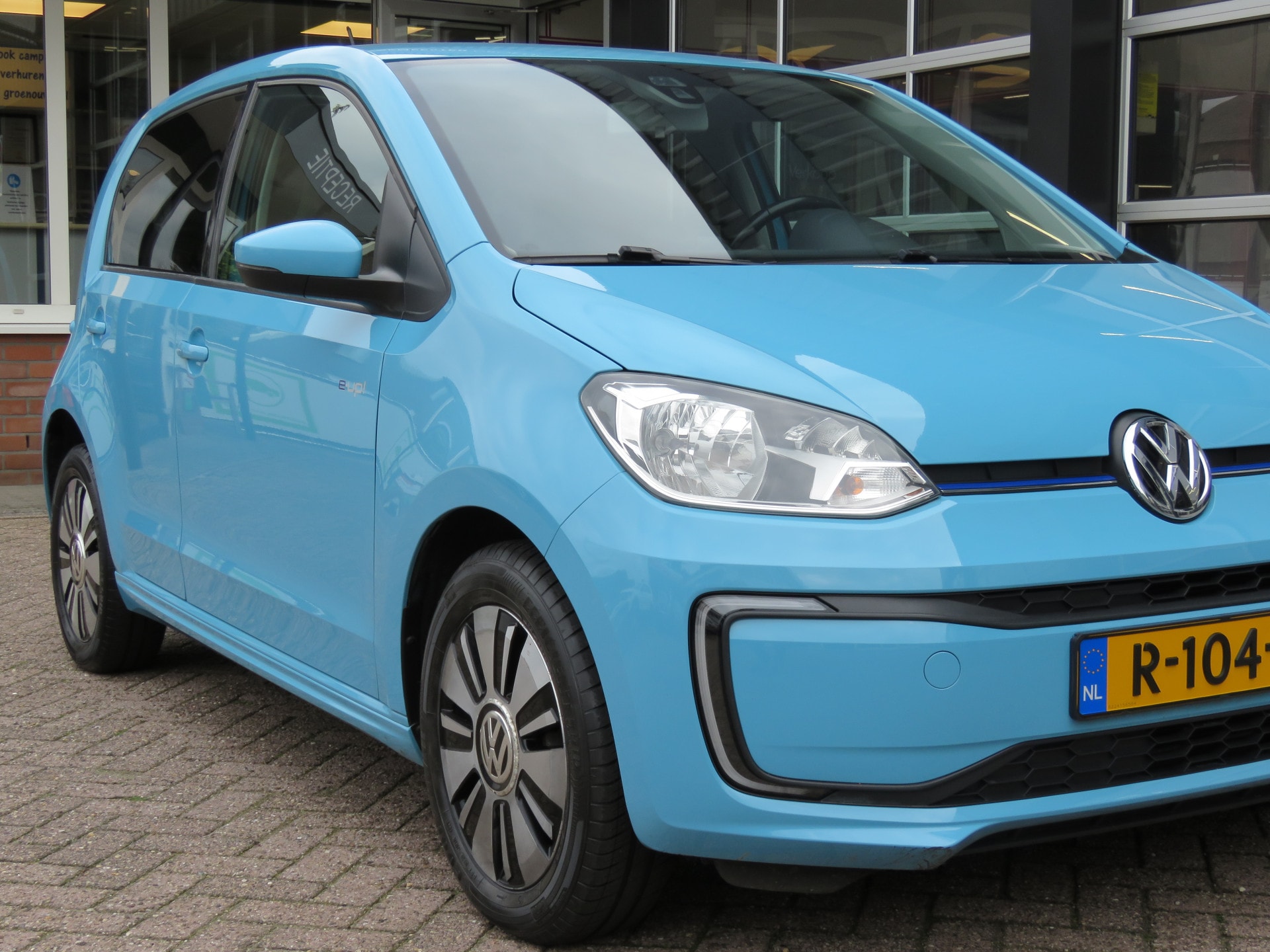 Volkswagen e-Up! Facelift / Acc / Stoelverwarming / Voorruit verw. / BOVAG garantie