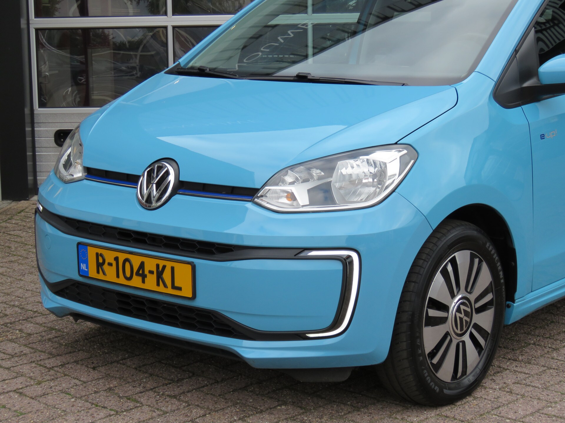 Volkswagen e-Up! Facelift / Acc / Stoelverwarming / Voorruit verw. / BOVAG garantie