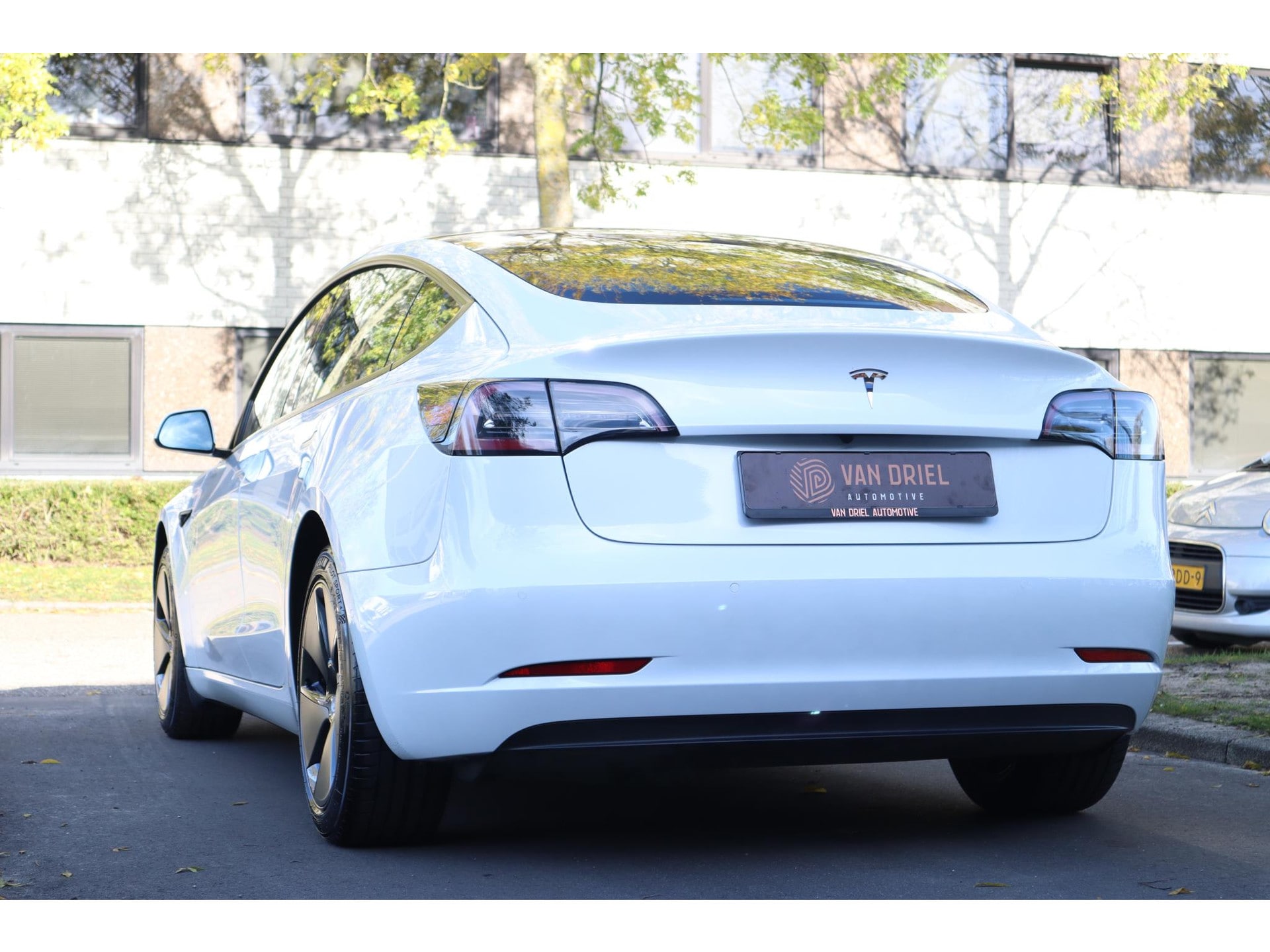 Tesla Model 3 Standard RWD Plus 60 kWh