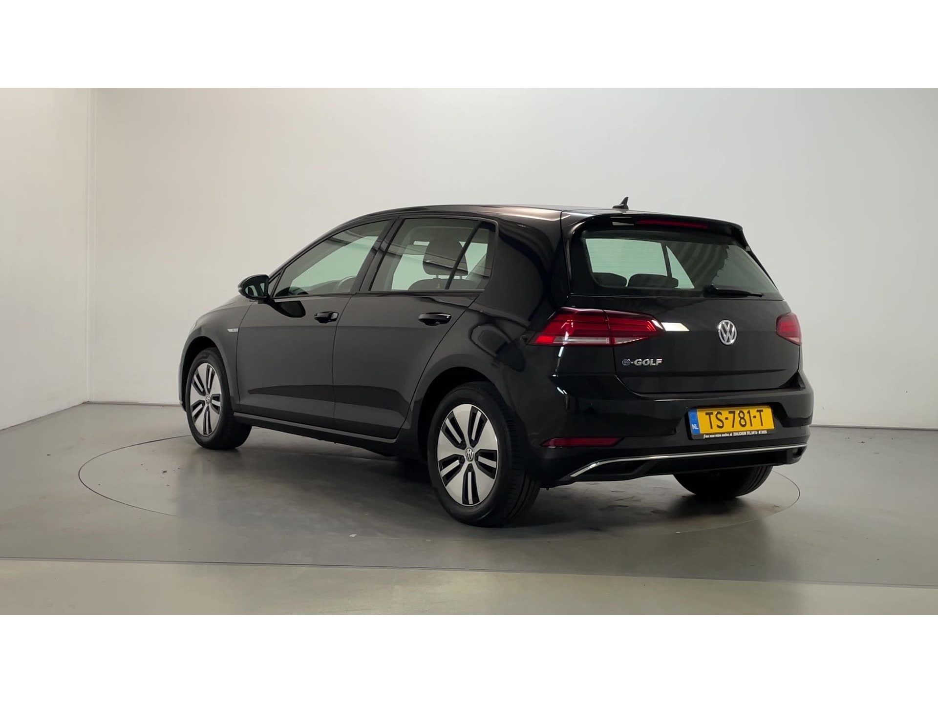 Volkswagen E-Golf Navigatie Parkeersensoren App-Connect