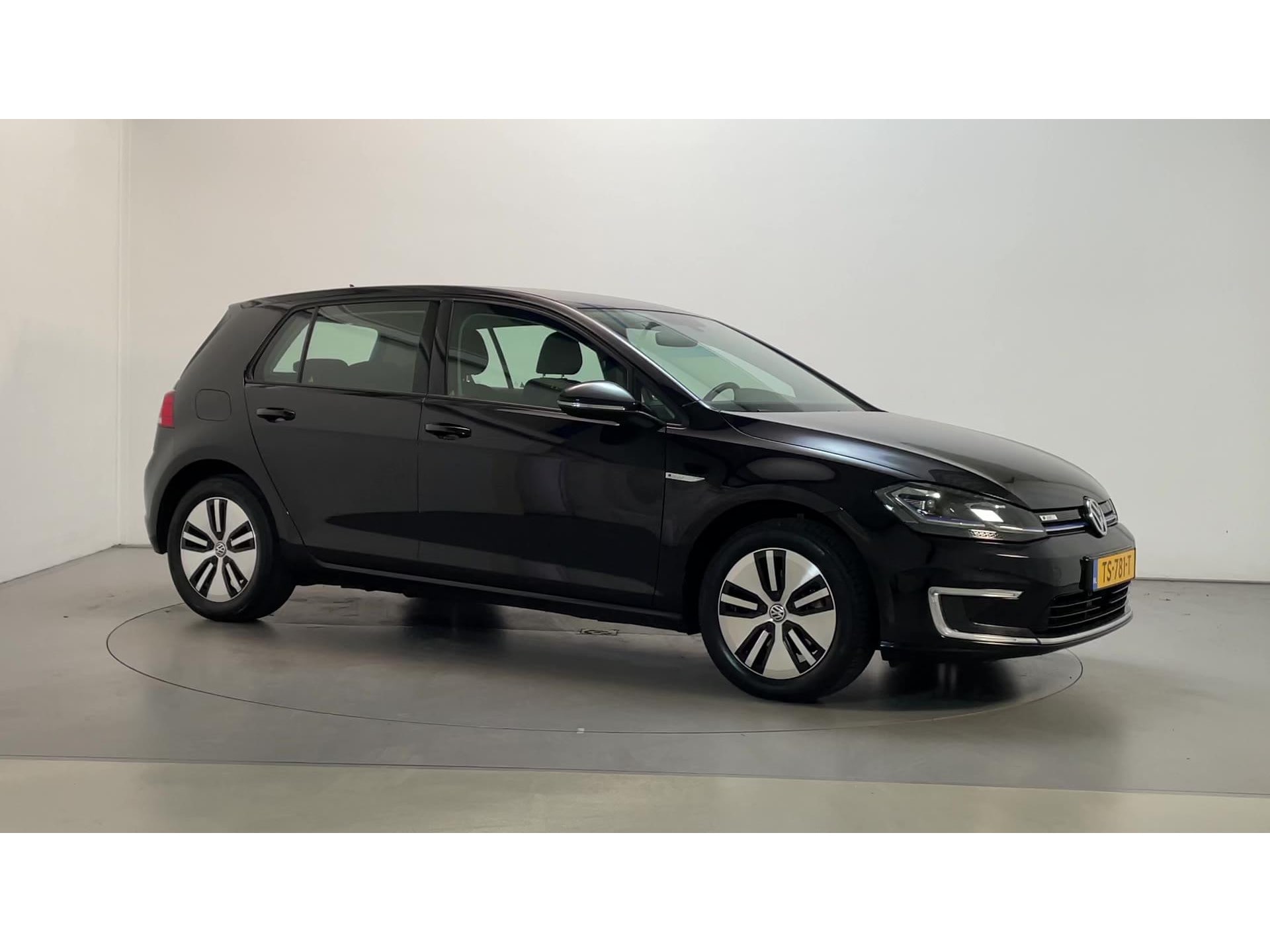 Volkswagen E-Golf Navigatie Parkeersensoren App-Connect