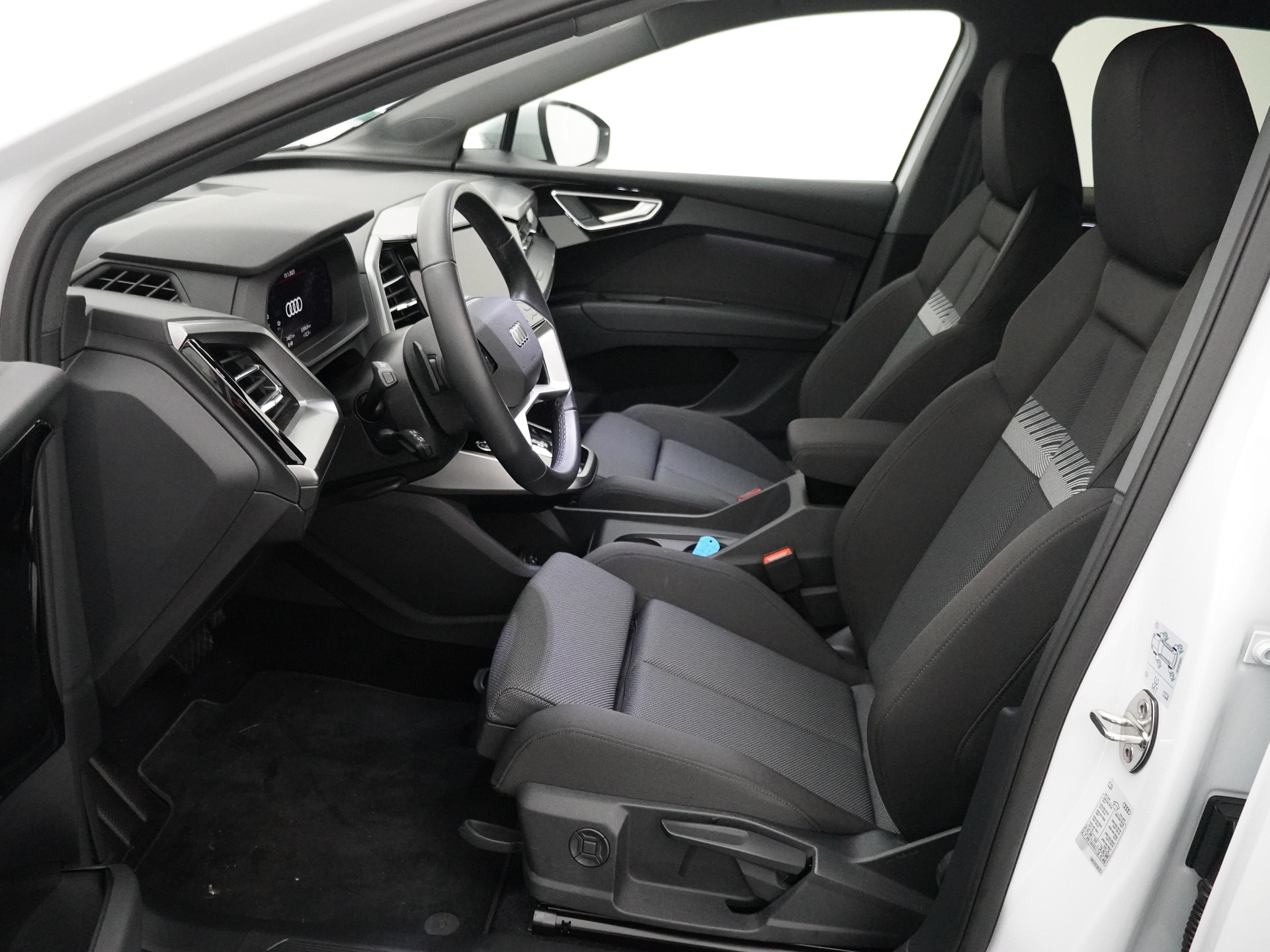 Audi Q4 e-tron 40 Advanced edition | Adaptieve Cruise | Warmtepomp | Stuurwielverwarming |