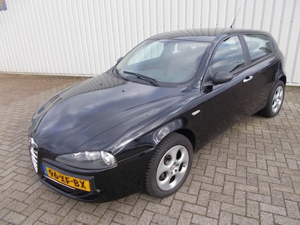 Alfa Romeo 147 0
