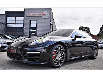 Porsche Panamera 0