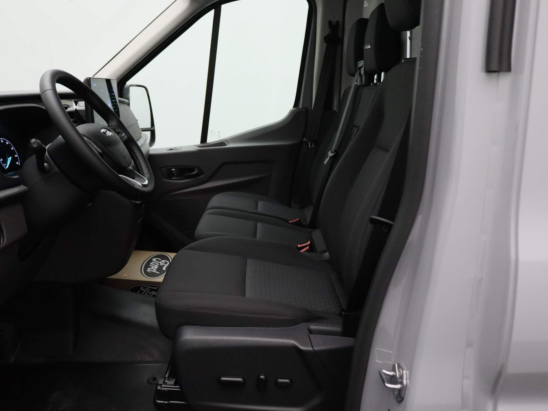 Ford E-Transit 350 L3H2 Trend 68 kWh Nu uit voorraad leverbaar met € 5.000 Voordeel