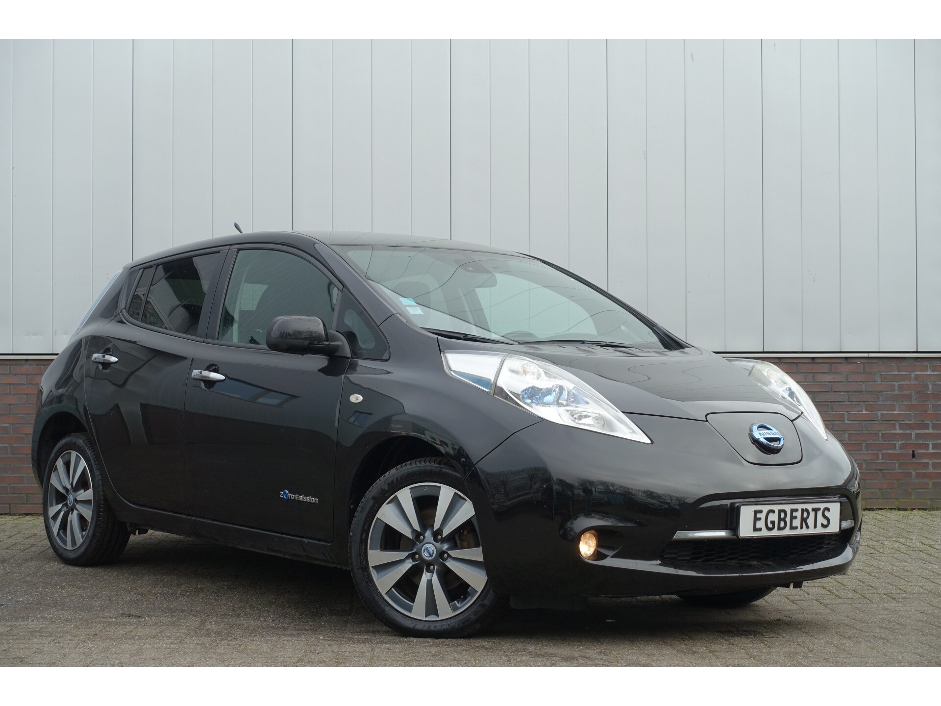 Nissan Leaf Tekna 24 kWh € 2.000.- subsidie | Lederen bekleding | Navigatie | Stuur & Stoelverwarming