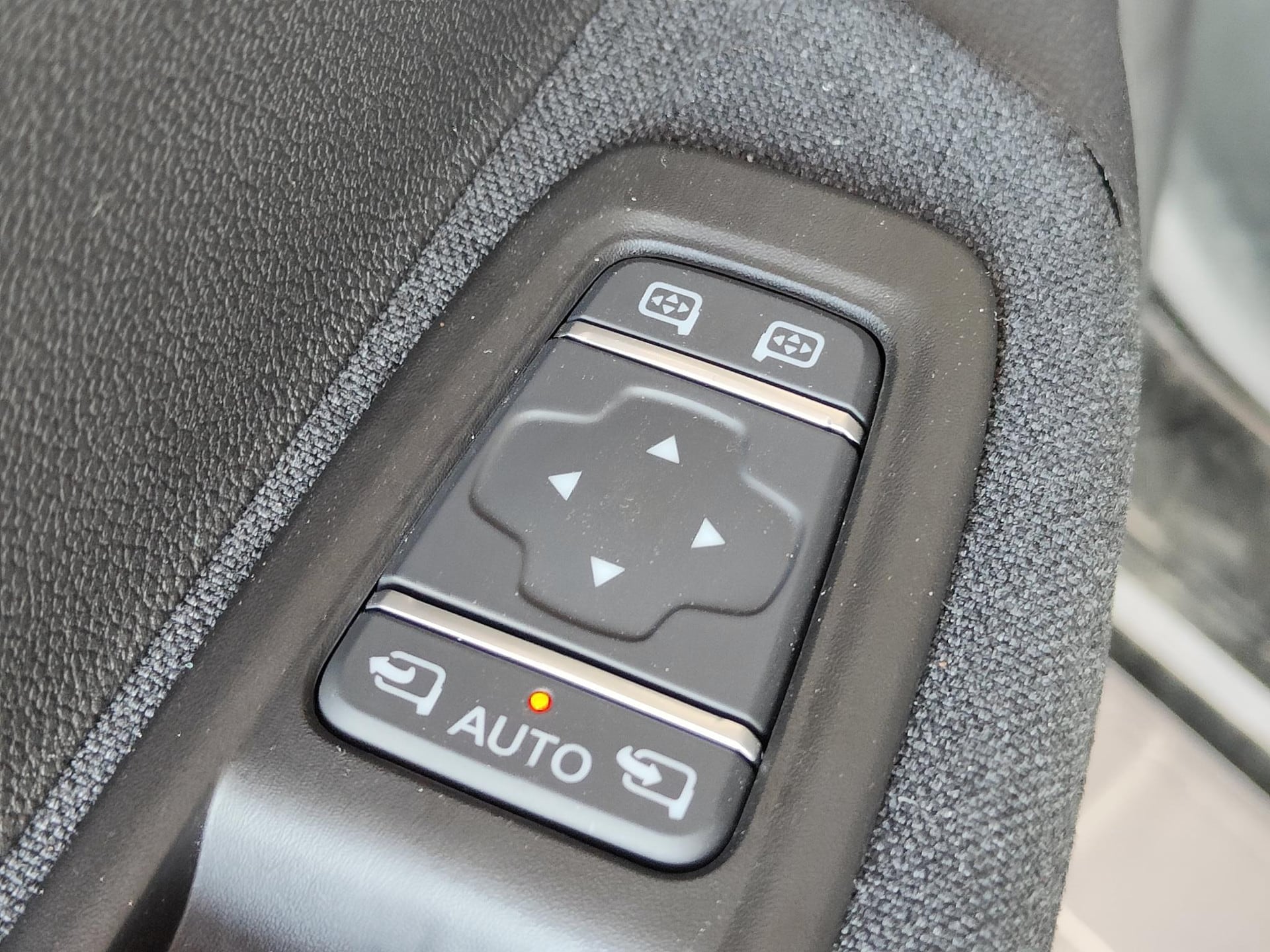 Renault Zoe R135 Iconic 52kWh (Koopaccu) | Subsidie | Navigatie 9,3″| Apple Carplay | LED | Bose Audio | Camera | PDC | LMV 17″