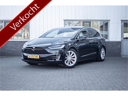 Tesla Model X 0
