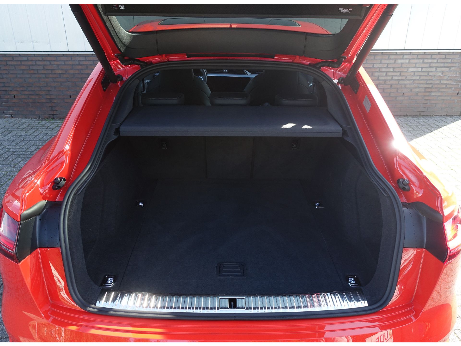 Audi E-tron Sportback 55 quattro S edition 95 kWh 21″ | Softclose | Pano dak | S-Sportstoelen