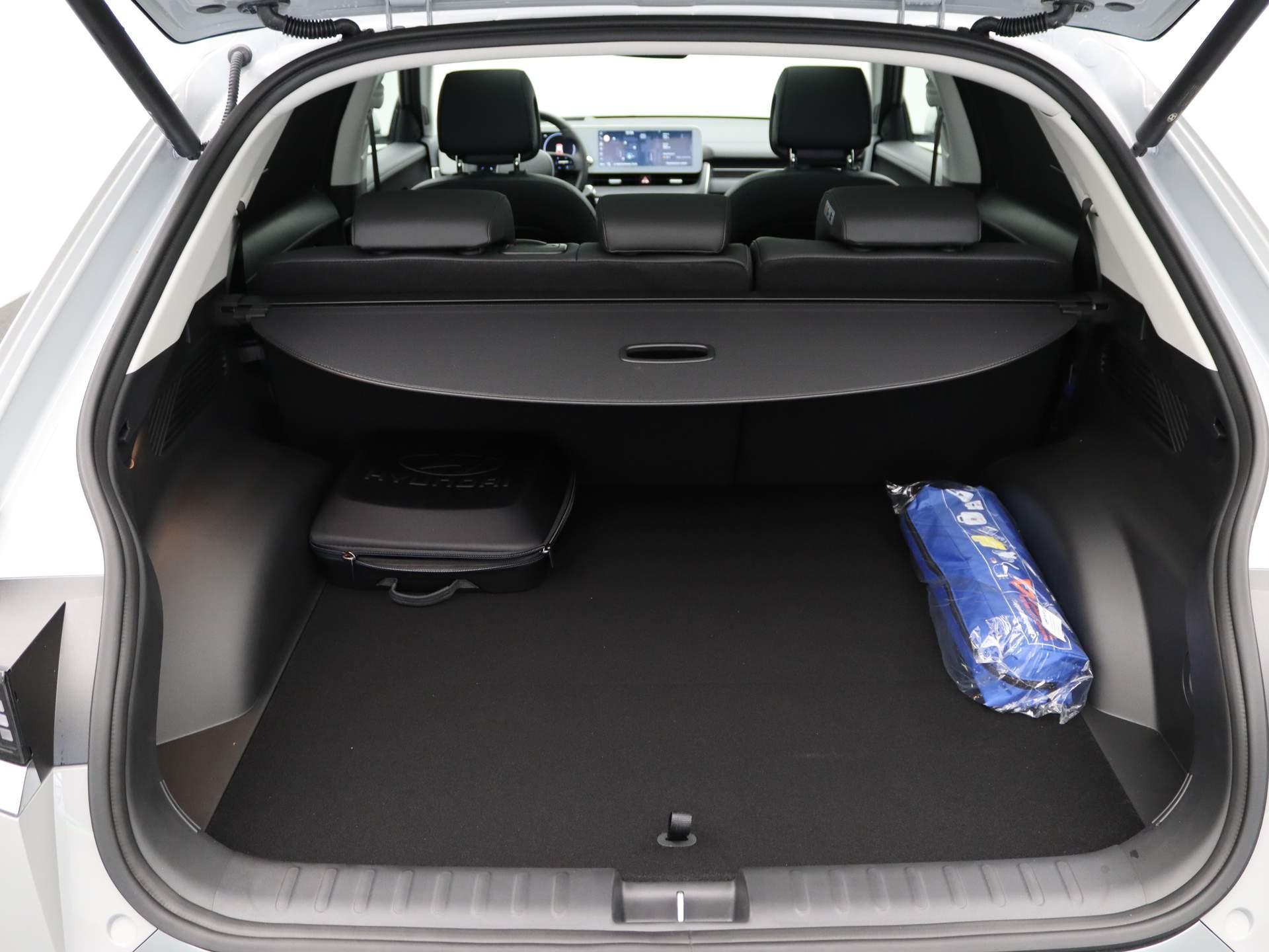 Hyundai IONIQ 5 77 kWh Lounge | Nieuw uit voorraad leverbaar | Navigatie | Cruise control| Achteruitrijcamera| Parkeersensoren achter|