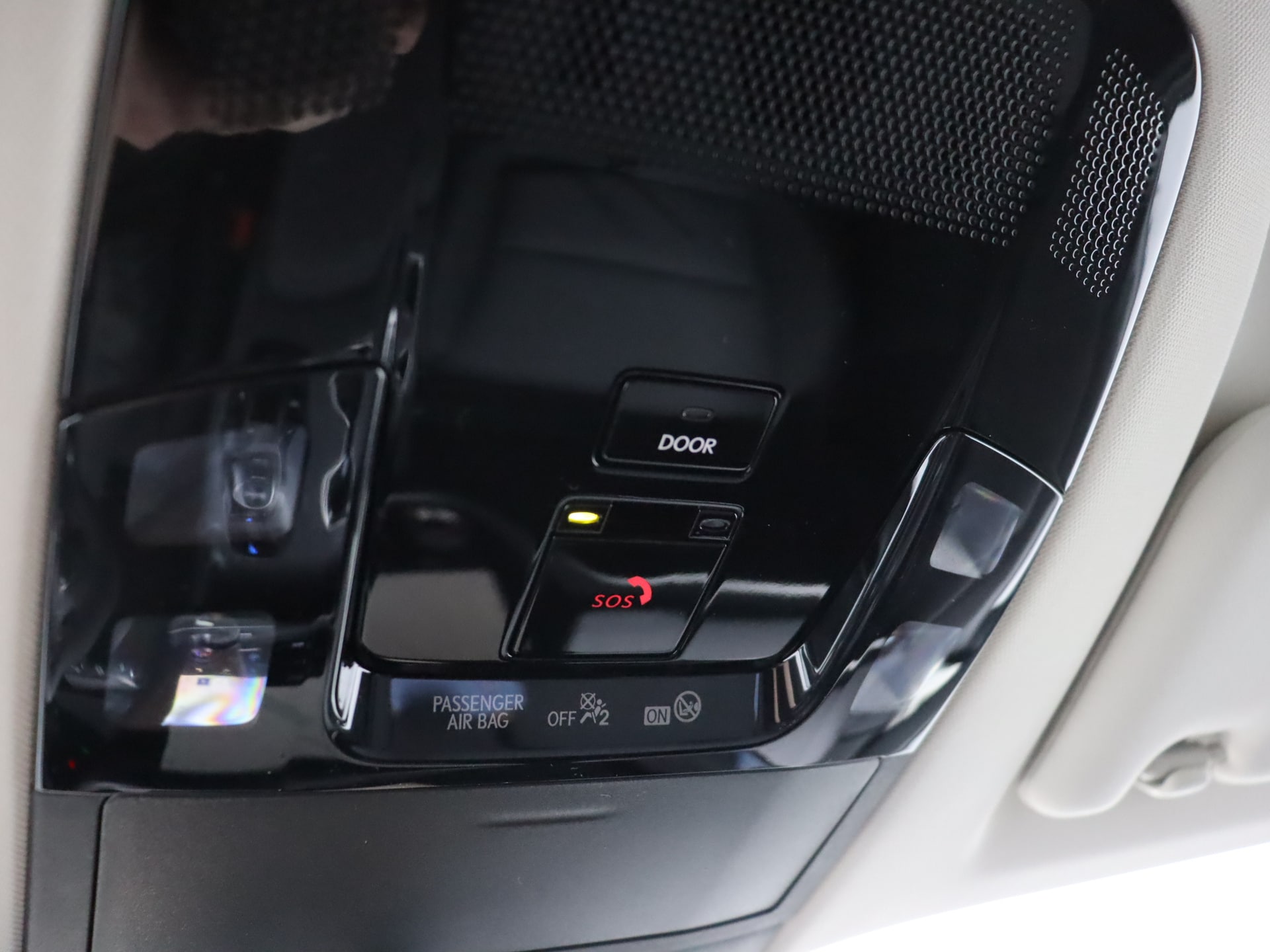 Lexus RZ 450e Executive Line 71 kWh | Bi-Tone Kleur | Panoramadak | Premium Pack | Connected Services |