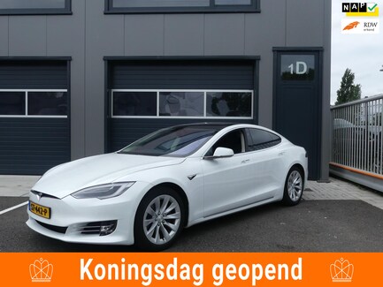 Tesla Model S 0
