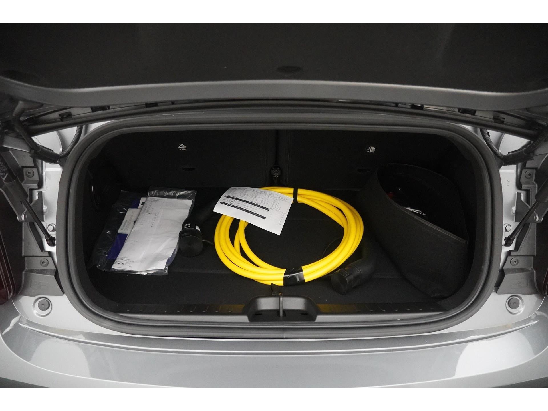 Fiat 500C Cabrio 24 kWh | Hedin Automotive Actie Auto van €35.390,- voor €29.945,- | Direct leverbaar | Elektrisch | Cabrio | Keyless Entry & Go | Camera | 360 graden parkeersensoren | Stoelverwarming |