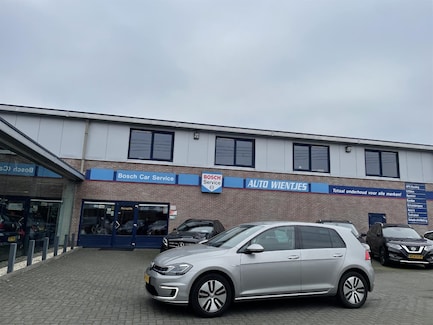 Volkswagen E-Golf 0