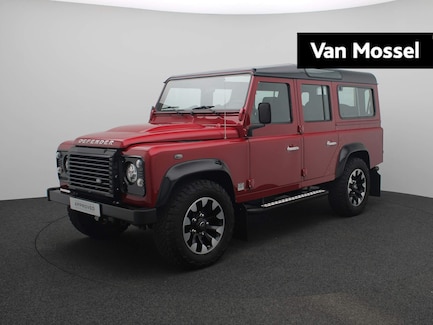 Land Rover Defender 0