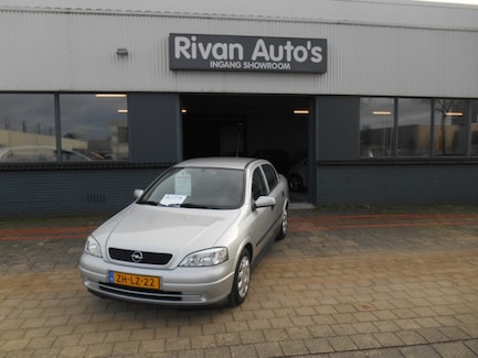 Opel Astra 0