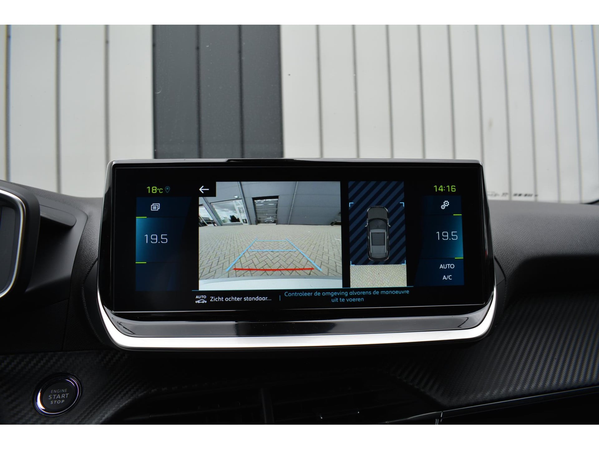 Peugeot e-2008 EV Allure Pack 50kWh 136pk | Navigatie | Apple Carplay/Android Auto | Bluetooth | Achteruitrijcamera