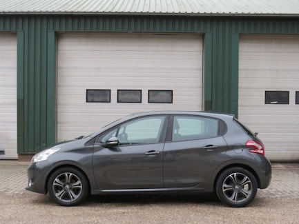 Peugeot 208 0