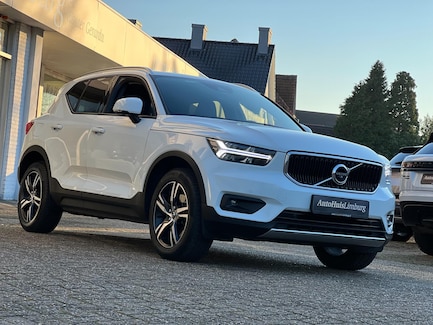 Volvo XC40 0