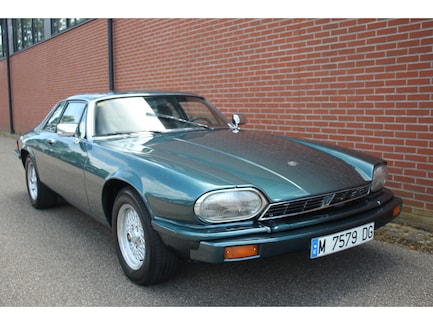 Jaguar XJ-12 0