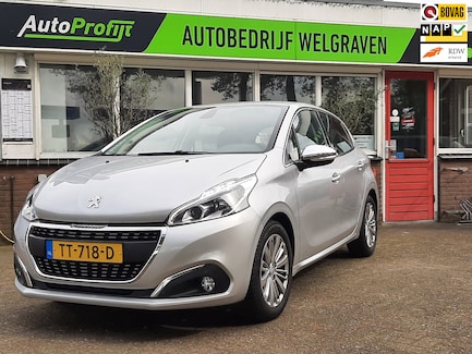 Peugeot 208 0
