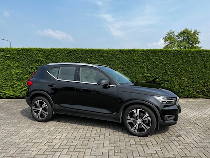 Volvo XC40 0