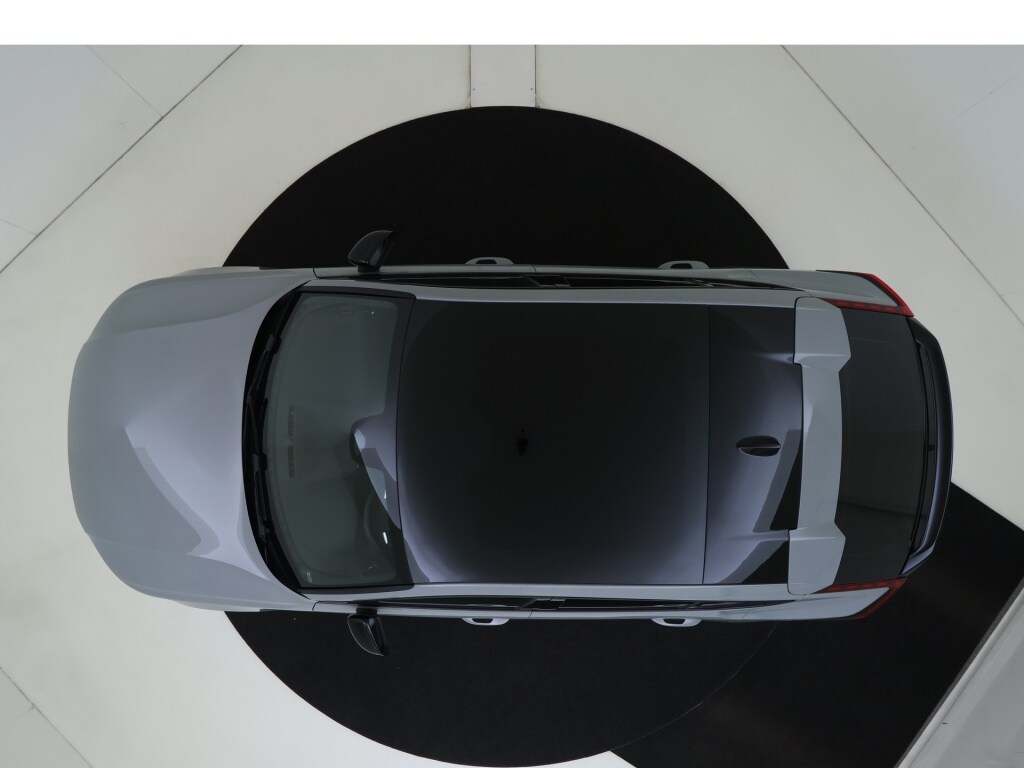 Volvo C40 Extended Core 82 kWh | Climate Pack | Getint Glas | 19″ Velgen |