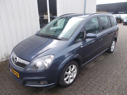 Opel Zafira 0