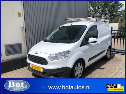 Ford Transit Courier 0