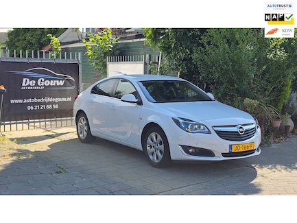 Opel Insignia 0