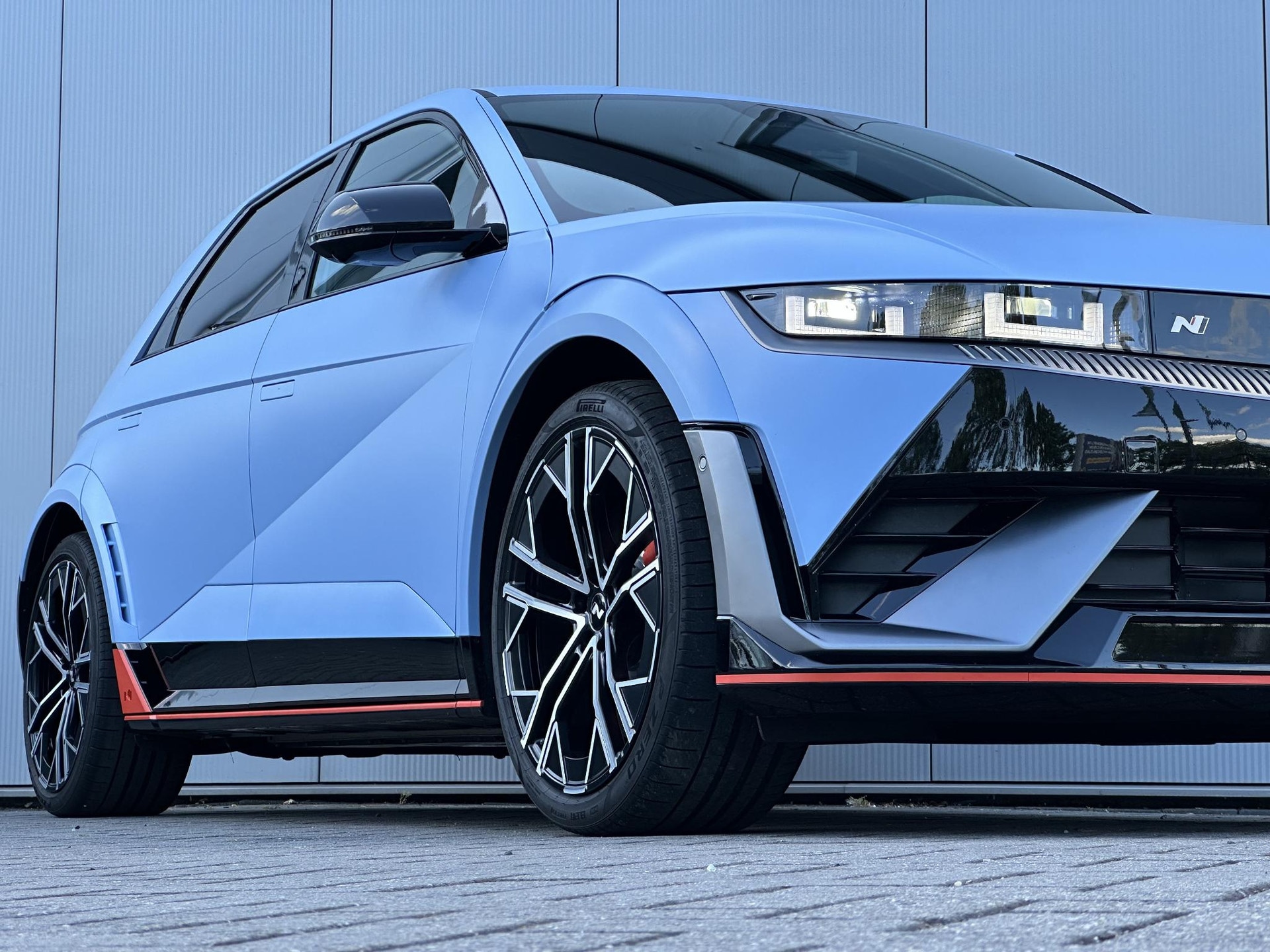 Hyundai IONIQ 5 N AWD 84 kWh / 650 PK & 770 NM / Performance Blue Matt / 360 Camera / Digital Center Mirror / BOSE Audio /